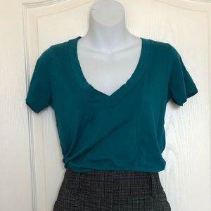 4/$10🎉Soft T-shirt